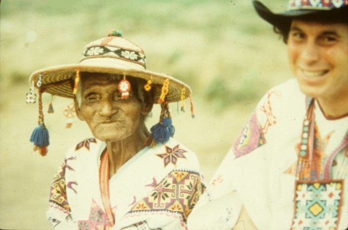 Don José Matsuwa with Brant Secunda during a Huichol ceremony. Don José Matsuwa with Brant Secunda during a Huichol ceremony.