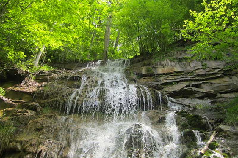 A beautiful waterfall at Summersville Lake